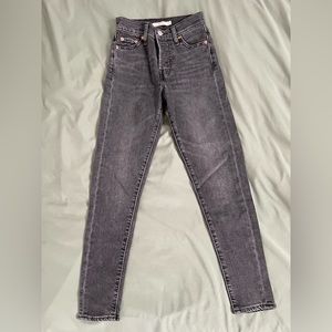 High-rise skinny jeans (Levi’s)